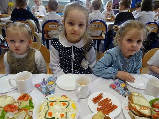 Grafika #14: Śniadanie wielkanocne cz. I