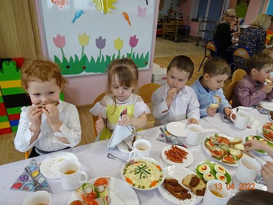 Grafika #3: Śniadanie wielkanocne cz. II