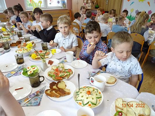 Grafika #10: Śniadanie wielkanocne cz. II