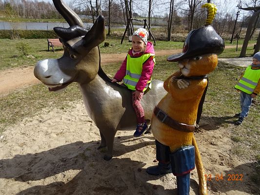 Grafika #1: Spotkanie z Fioną i Shrekiem cz. II