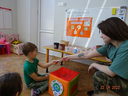 Grafika #5: Dzień Ziemi cz. I