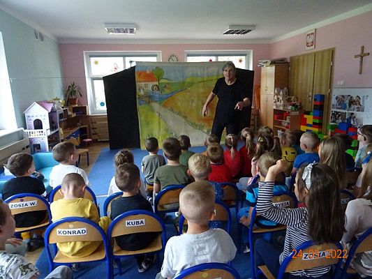 Grafika #2: Przedstawienie teatralne O rycerzu co księżniczkę ratował cz. I