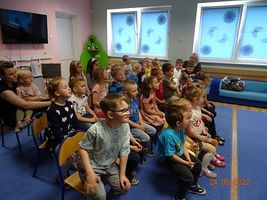 Grafika #17: Przedstawienie teatralne O rycerzu co księżniczkę ratował cz. I