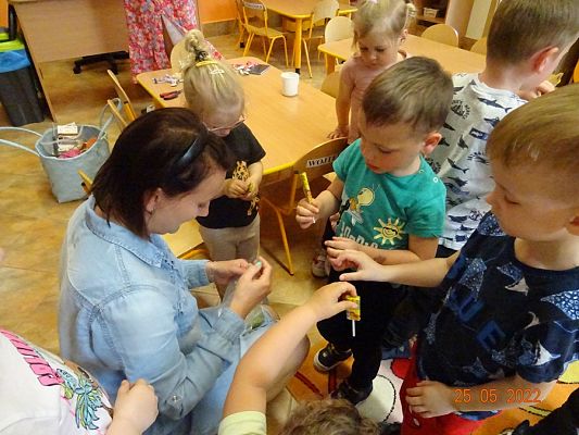 Grafika #12: Warsztaty plastyczne Zrób to sam cd. -Grupa I Motylki