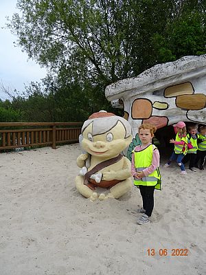 Grafika #2: Przedszkolaki u Dinozaurów-wycieczka cz. IV