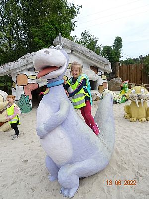 Grafika #3: Przedszkolaki u Dinozaurów-wycieczka cz. IV