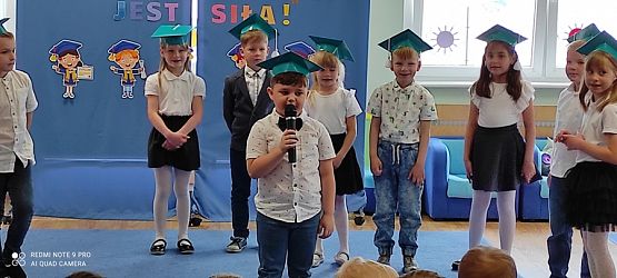 Grafika #2: Zakończenie przedszkola grupa III Sowy cz. II