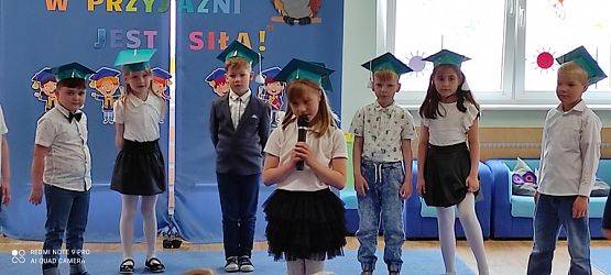 Grafika #5: Zakończenie przedszkola grupa III Sowy cz. II