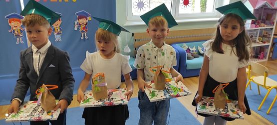 Grafika #0: Zakończenie przedszkola grupa III Sowy cz. III