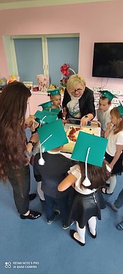 Grafika #10: Zakończenie przedszkola grupa III Sowy cz. III