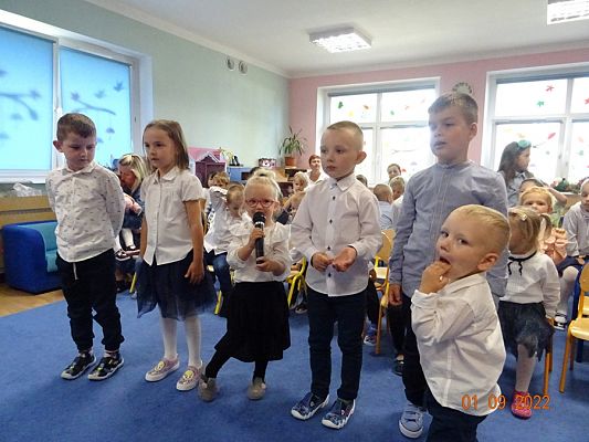 Grafika #6: Uroczystość rozpoczęcia roku szkolnego 2022/2023