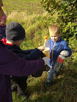 Grafika #3: Sprzątanie Świata -grupa Sowy