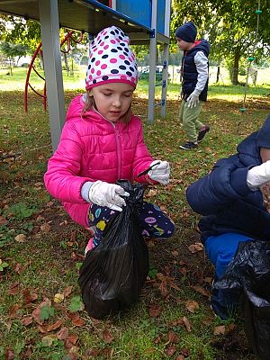 Grafika #13: Sprzątanie Świata -grupa Sowy