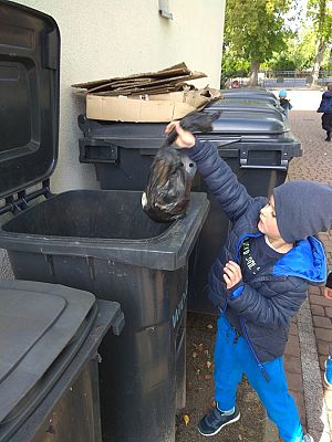 Grafika #19: Sprzątanie Świata -grupa Sowy