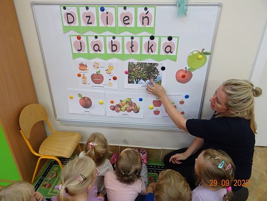 Grafika #6: Dzień Jabłka