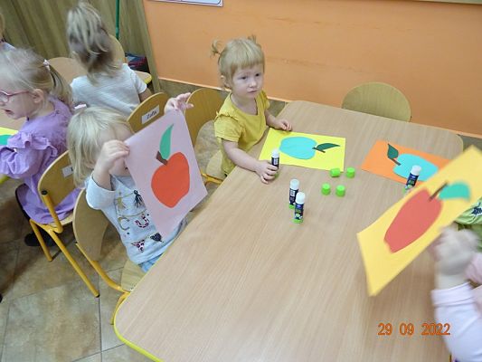 Grafika #20: Dzień Jabłka