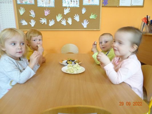 Grafika #25: Dzień Jabłka