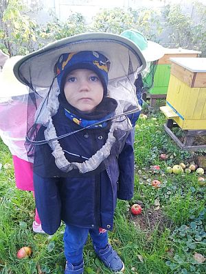 Grafika #0: Wyjście do pasieki cz. I