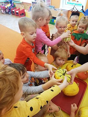 Grafika #4: Dzień Dyni grupa I Motylki