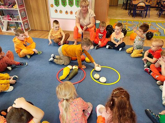 Grafika #12: Dzień Dyni gr. II Rybki