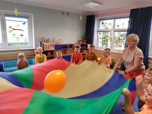 Grafika #5: Dzień Dyni gr. II Rybki cd.