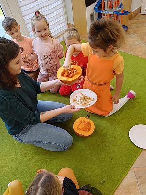 Grafika #18: Dzień Dyni gr. III Sowy