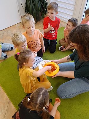 Grafika #16: Dzień Dyni gr. III Sowy