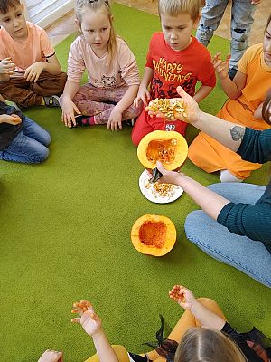 Grafika #10: Dzień Dyni gr. III Sowy