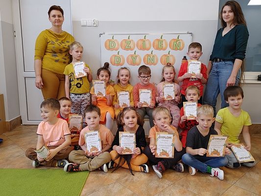 Grafika #8: Dzień Dyni gr. III Sowy