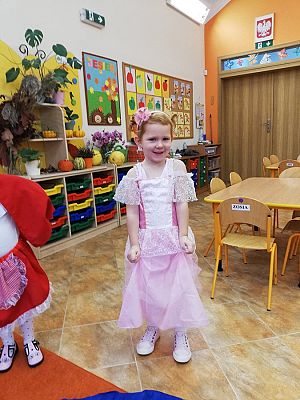 Grafika #7: Dzień Postaci z Bajek gr. I Motylki