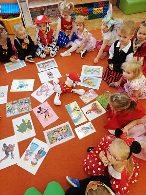 Grafika #12: Dzień Postaci z Bajek gr. I Motylki