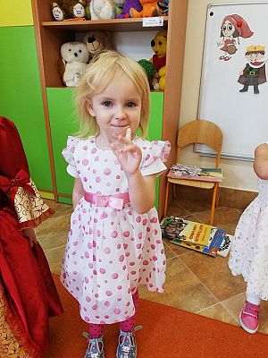 Grafika #1: Dzień Postaci z Bajek -grupa I Motylki cd.