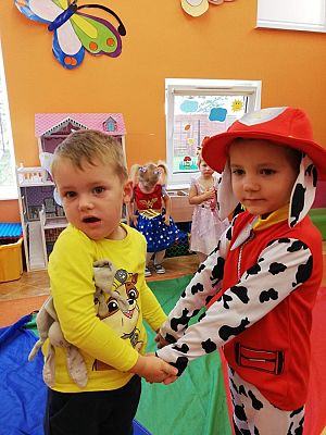 Grafika #5: Dzień Postaci z Bajek -grupa I Motylki cd.