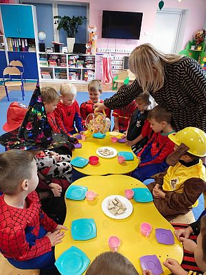 Grafika #4: Dzień Postaci z Bajek -grupa II Rybki