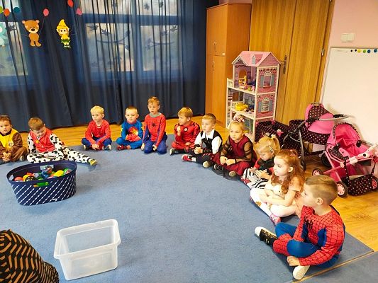 Grafika #11: Dzień Postaci z Bajek -grupa II Rybki