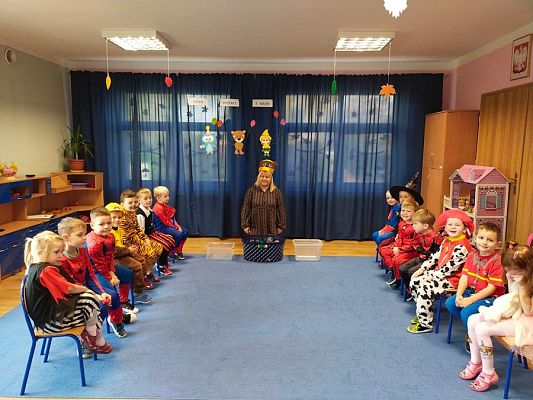 Grafika #19: Dzień Postaci z Bajek -grupa II Rybki