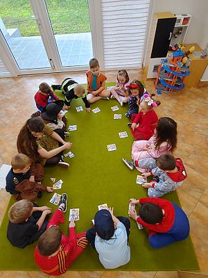 Grafika #5: Dzień Postaci z Bajek -grupa III Sowy