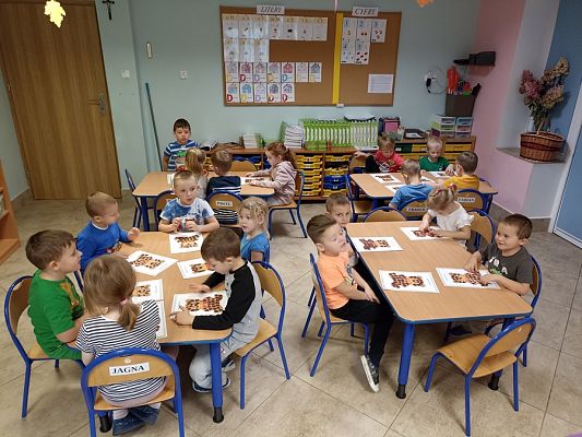 Grafika #16: Dzień Pluszowego Misia gr. II Rybki cz. I