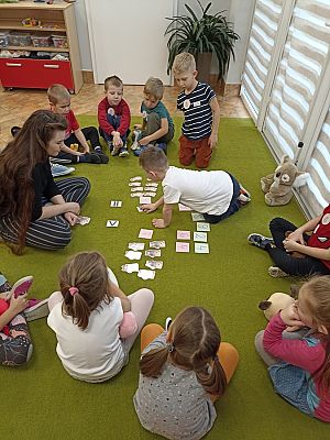 Grafika #10: Dzień Pluszowego Misia gr. III Sowy