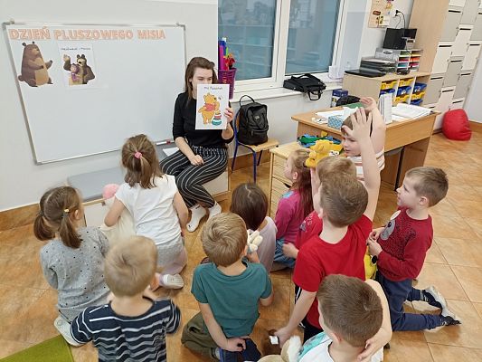 Grafika #19: Dzień Pluszowego Misia gr. III Sowy