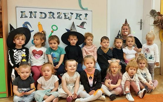 Grafika #0: Andrzejki grupa I Motylki