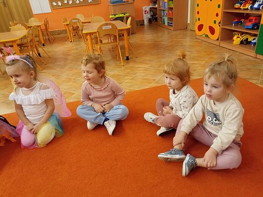 Grafika #6: Andrzejki grupa I Motylki