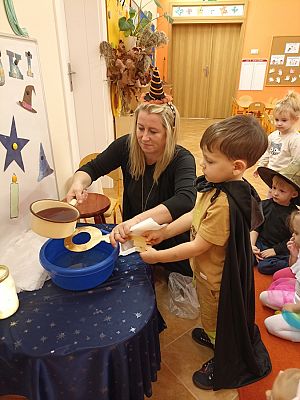 Grafika #19: Andrzejki grupa I Motylki