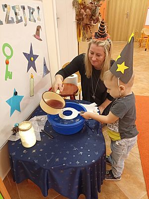 Grafika #22: Andrzejki grupa I Motylki