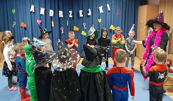 Grafika #9: Andrzejki grupa II Rybki