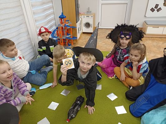 Grafika #14: Andrzejki grupa III Sowy