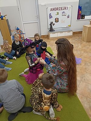 Grafika #17: Andrzejki grupa III Sowy