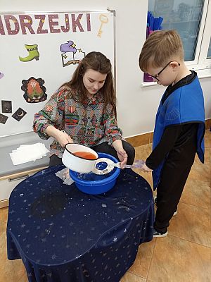 Grafika #26: Andrzejki grupa III Sowy