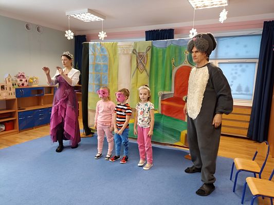 Grafika #2: Teatrzyk Magiczny ołówek