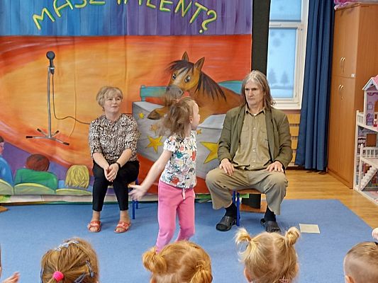 Grafika #4: Teatrzyk Magiczny ołówek